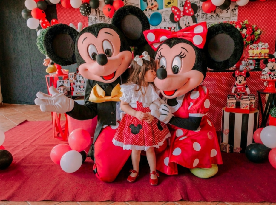 Mickey & Minnie